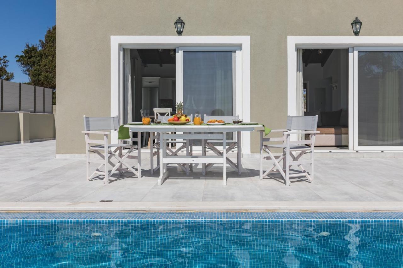 Villa Alonaki Bay Halikounas 外观 照片